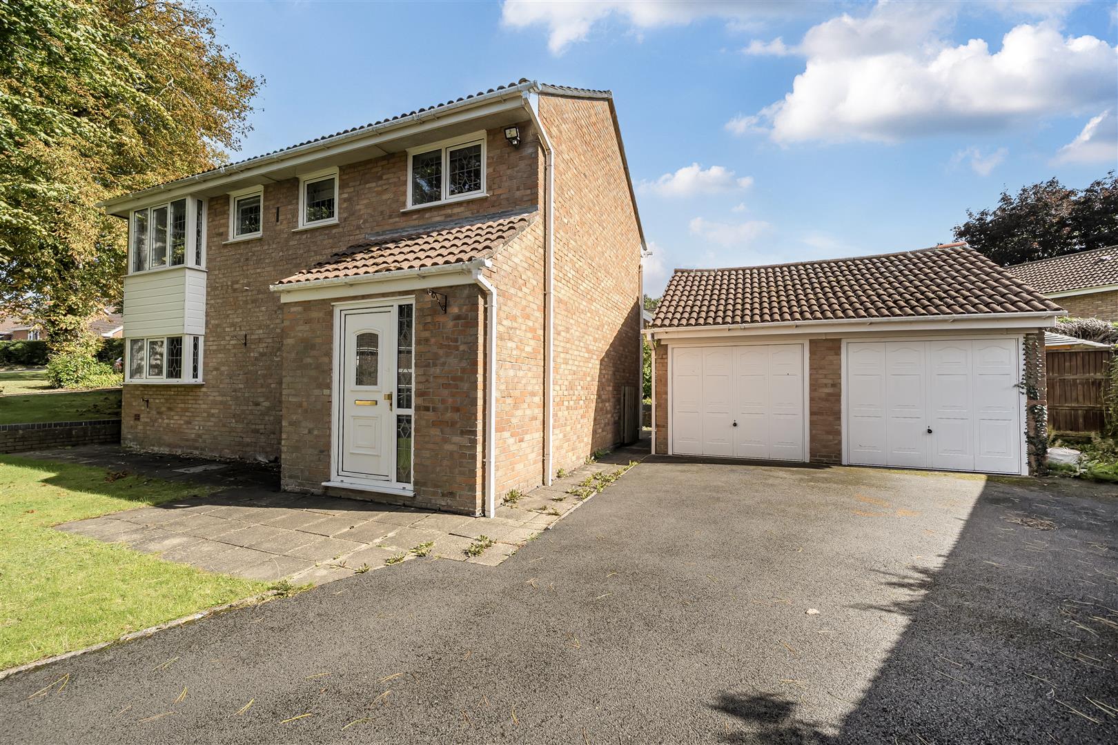 Clare Court, Loughor, Swansea, SA4 6UH